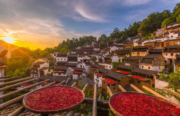 萬年 > 婺源 > 篁嶺(包門票及索道往返,賞篁嶺紅楓,柿子樹等季節性景觀) > 婺女洲(包門票,*賞非遺打鐵花):婺源篁嶺
