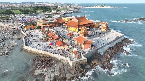 香港西九龍站(乘高鐵)中轉深圳北/廣州南> 泉州> 洛伽寺> 黃金海岸> 永寧古城:洛伽寺