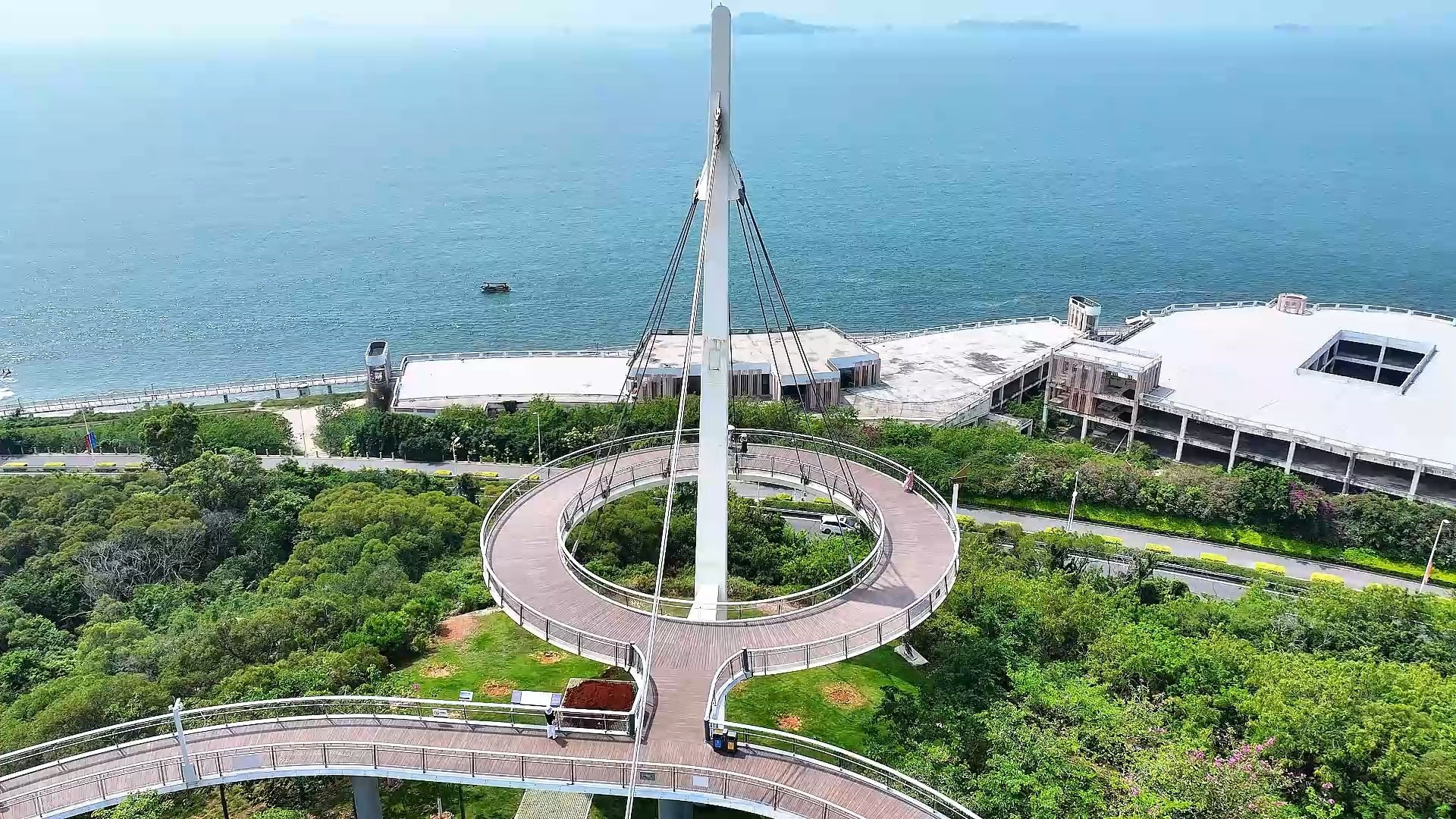 廈門> 山海健康步道臨海線,盼歸塔> 七彩環島路> 外觀廈門標誌性建築【雙子塔】> 廈門(乘高鐵) 中轉深圳北/廣州南 > 香港西九龍站:山海健康步道